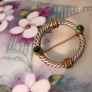 VINTAGE SOLID 925 STERLING SILVER 4MM ROPED PIN WITH PYRAMID MALACHITE, 22 GRAMS